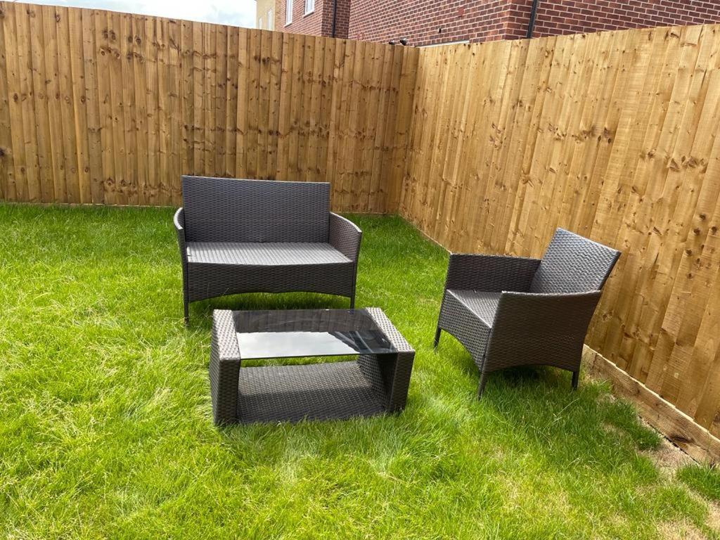 Stunning 3-Bed Risa House In Beeston Nottingham Villa Exterior foto